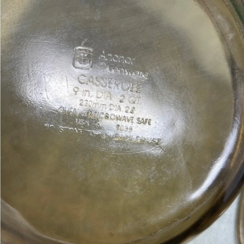 Anchor Hocking Amber Glass Casserole Dish with Lid 2 QT 9 Inch Round 1039 USA